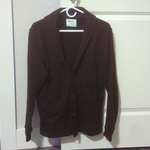 Maroon sweater cardigan